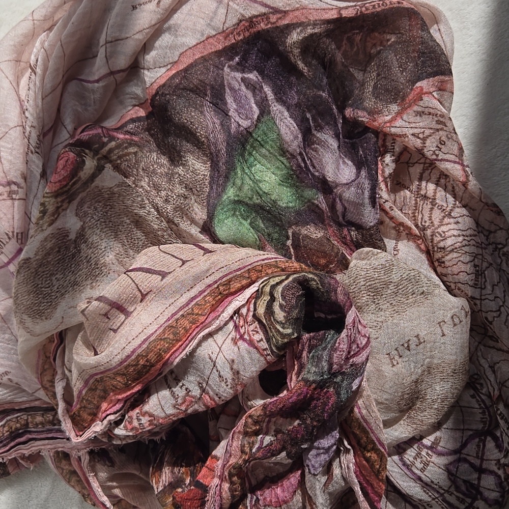 813 Ottotredici Scarf/ Shawl - Picture 2 of 16